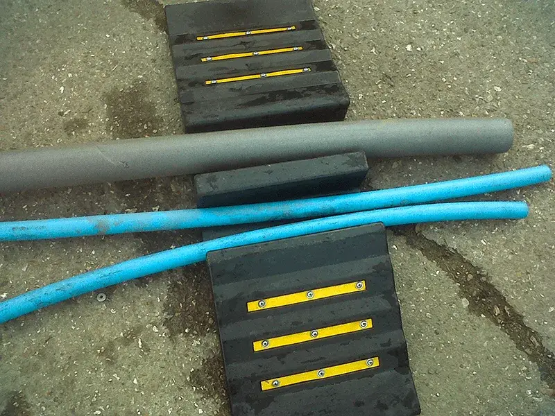 Hose ramps